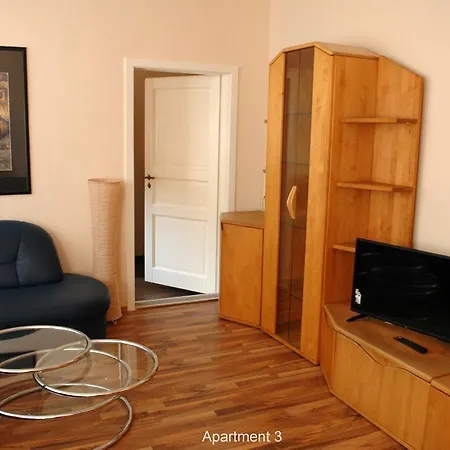 Monteur - Budget Apartment *